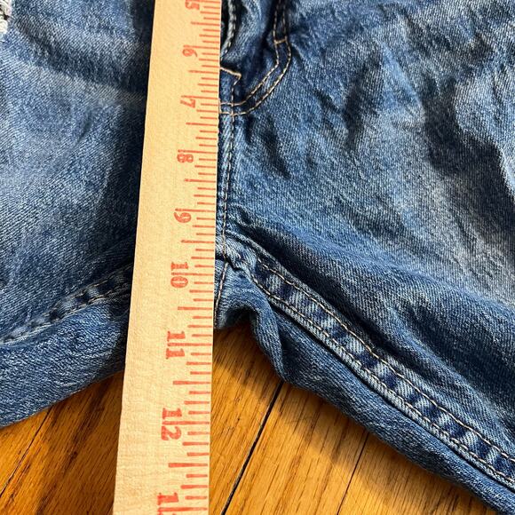 BKE Jeans Mens 32 X30 Jake straight Blue Denim Buckle Distressed Holes - Picture 8 of 10